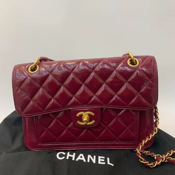 Chanel Women Patent Leather Quilted Messenger Flap Burgundy - Picture 1 of 8